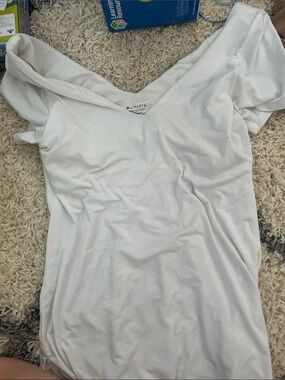 Athleta White V-Neck Short Sleeve Tee
